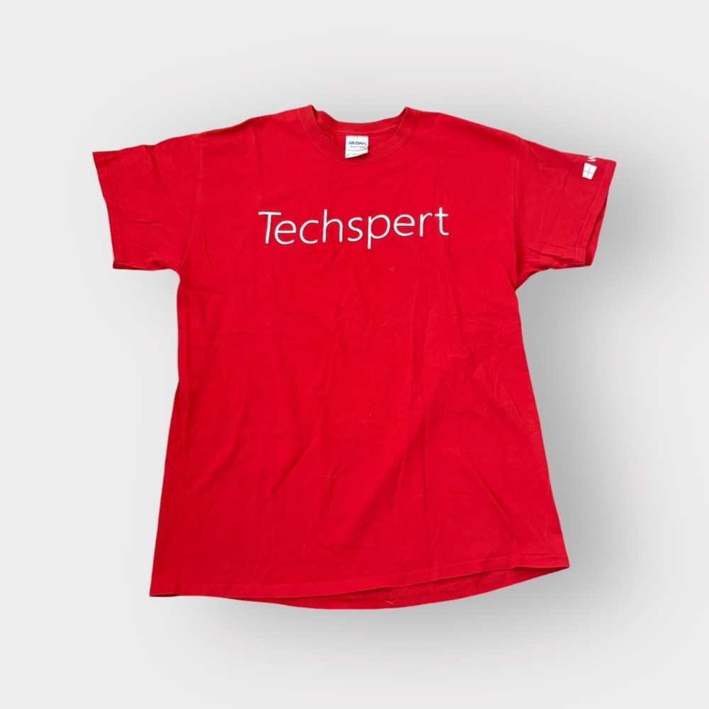 Windows Techspert Red T-shirt Vintage